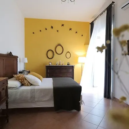 Il Tempo Ritrovato Casa Vacanze Nápoles Exterior foto